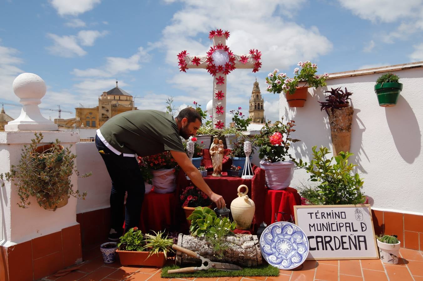 En imágenes, cómo celebra Córdoba las Cruces pese al coronavirus