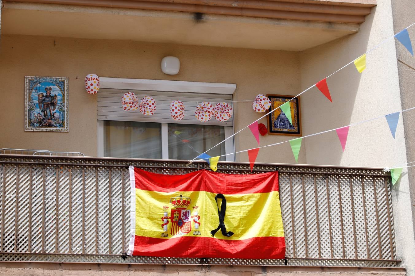 En imágenes, cómo celebra Córdoba las Cruces pese al coronavirus