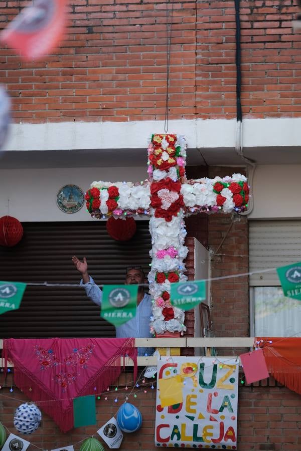 En imágenes, cómo celebra Córdoba las Cruces pese al coronavirus