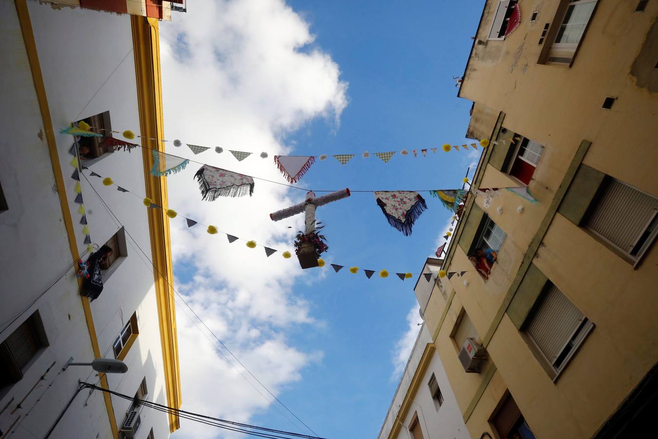 En imágenes, cómo celebra Córdoba las Cruces pese al coronavirus