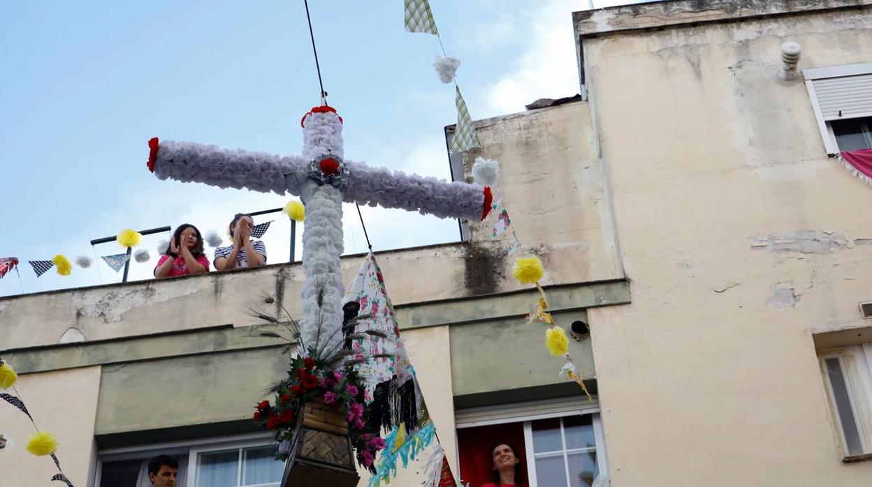 En imágenes, cómo celebra Córdoba las Cruces pese al coronavirus