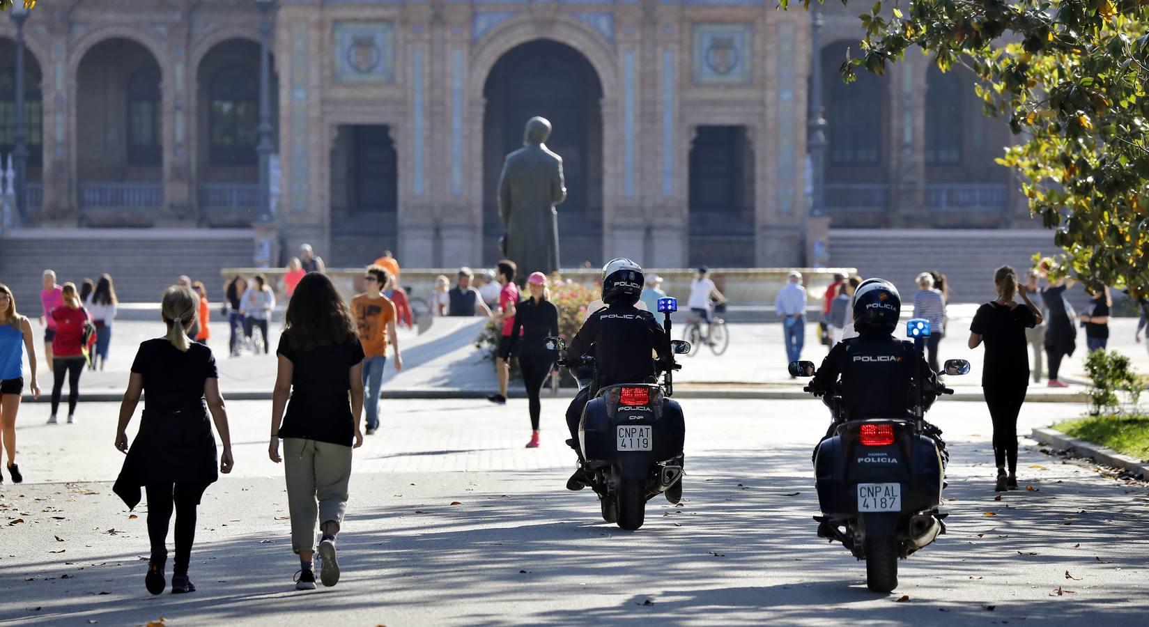 Desescalada Sevilla: Miles de sevillanos toman las calles para hacer deporte