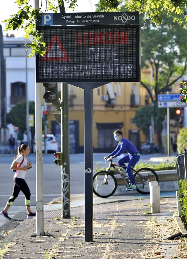 Desescalada Sevilla: Miles de sevillanos toman las calles para hacer deporte