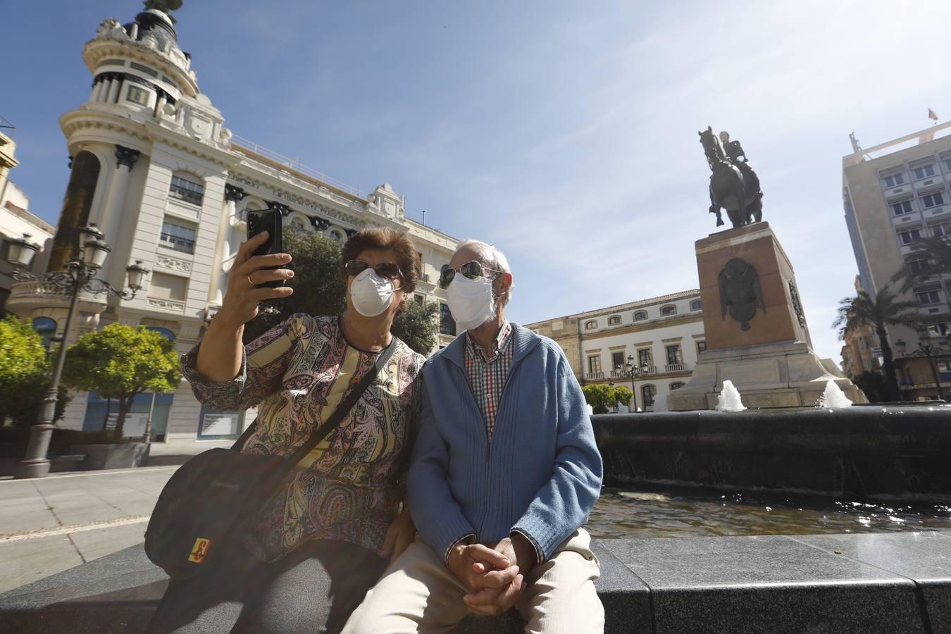 La primera salida de los mayores en Córdoba, en imágenes