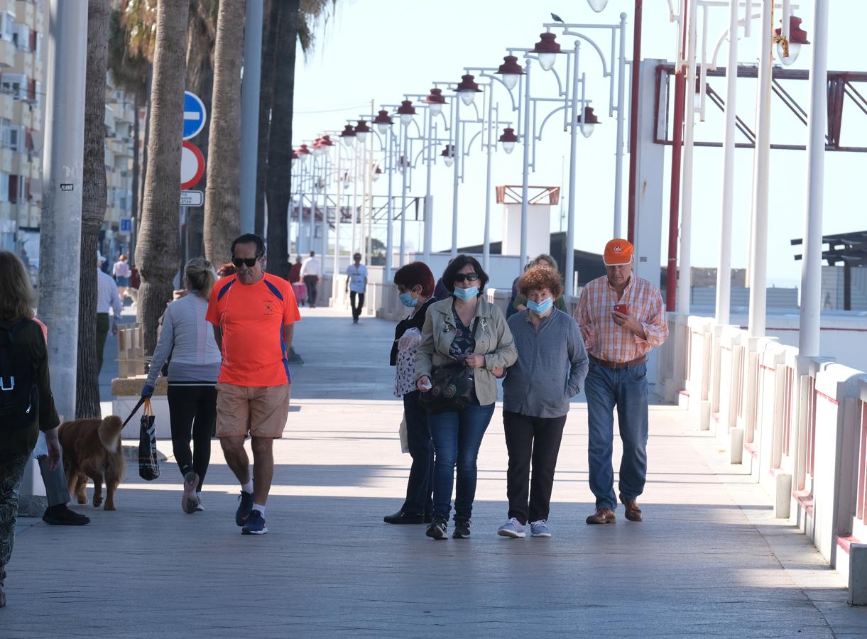 Así ha sido la primera salida de deportistas y mayores a la calle