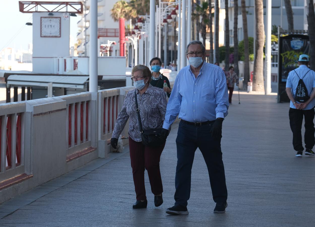 Así ha sido la primera salida de deportistas y mayores a la calle