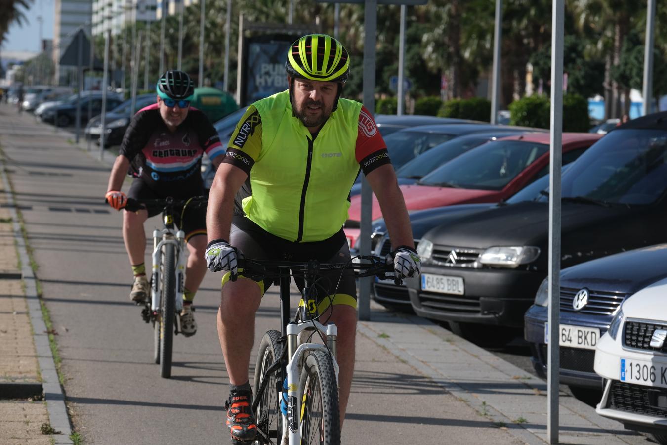 FOTOS: Cádiz disfruta en la calle del segundo día de libertad controlada