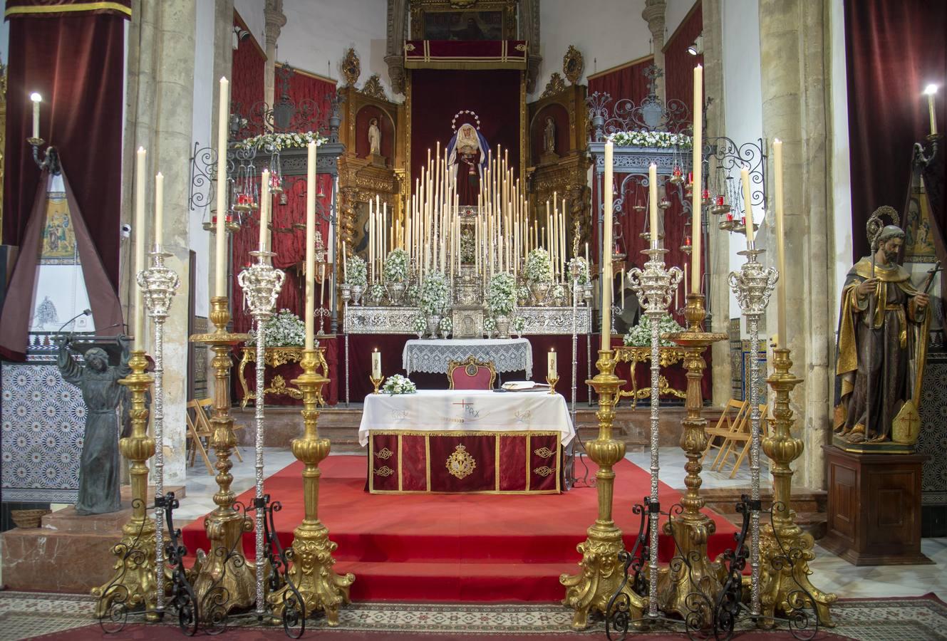 Altar de septenario de la Hiniesta. 