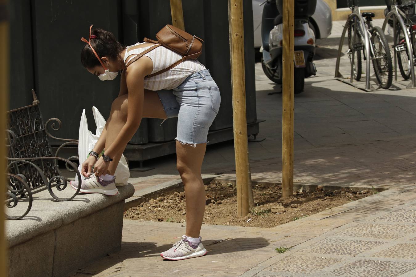 San Lorenzo y San Vicente recuperan poco a poco el pulso de la calle