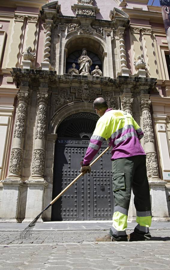 San Lorenzo y San Vicente recuperan poco a poco el pulso de la calle