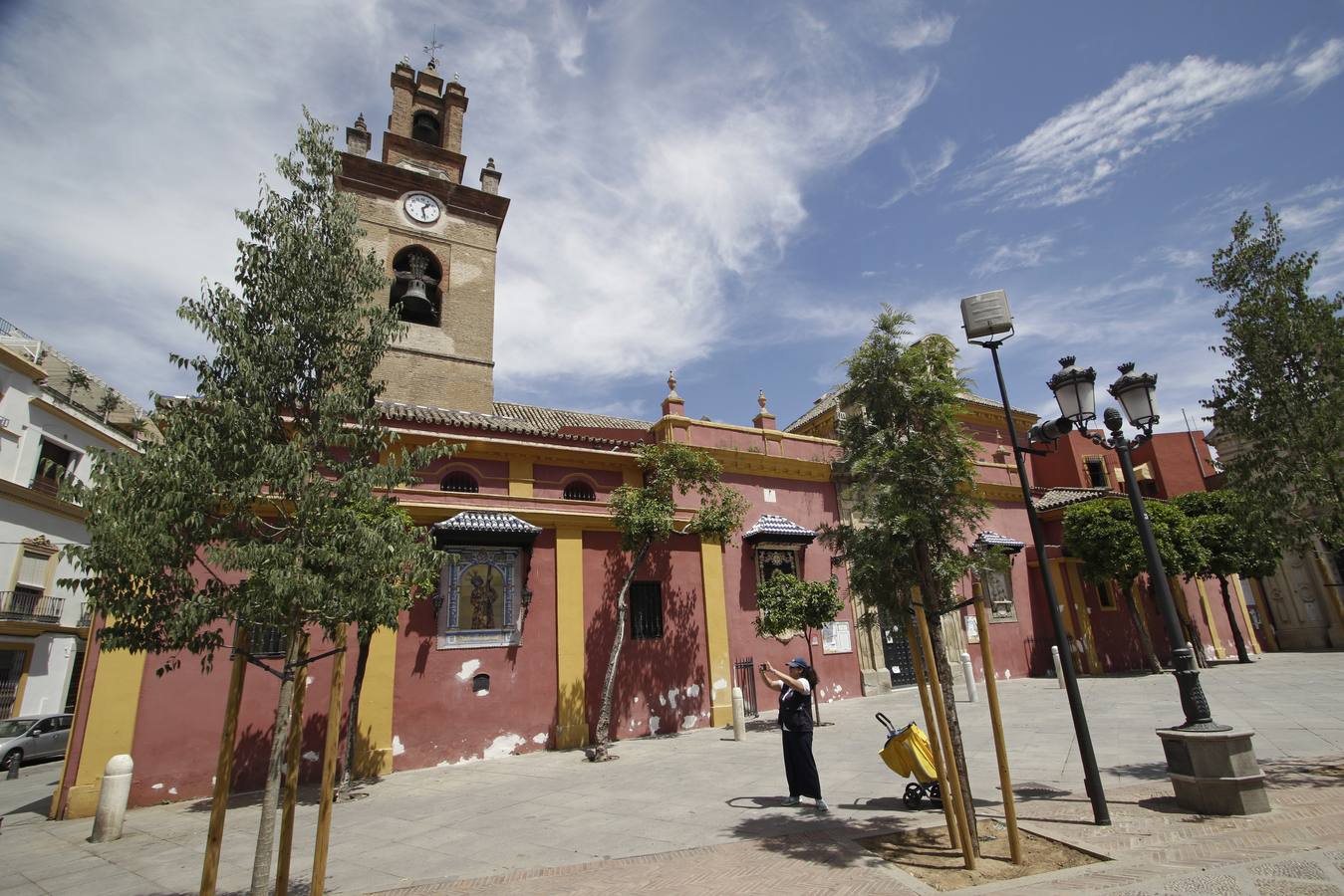 San Lorenzo y San Vicente recuperan poco a poco el pulso de la calle