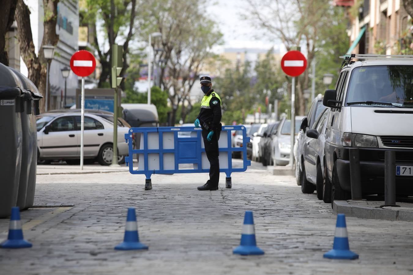 «Buen funcionamiento» del primer día de peatonalización de grandes vías en Sevilla