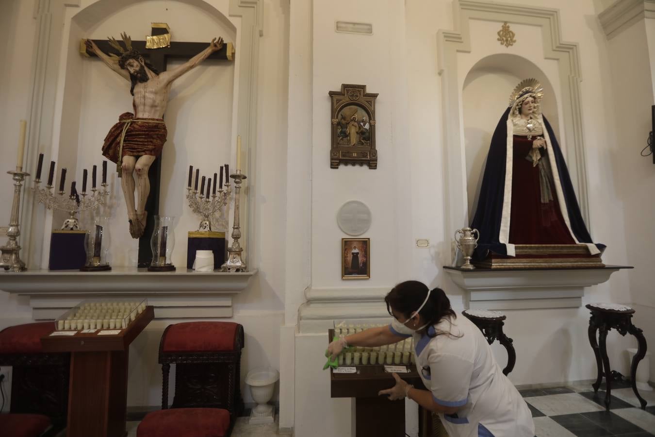 Todo preparado en las iglesias de Cádiz para la reapertura