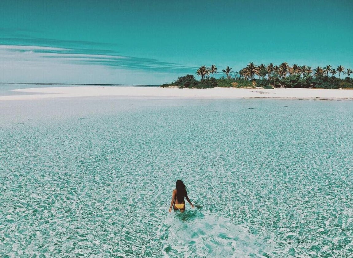 7- Tonga. Estamos ante otro archipiélago paradisíaco situado en el Pacífico Sur donde una gran parte está deshabitado. De sus más de 170 islas, destaca Tongatapu, la más poblada. En ella además de múltiples lagunas y acantilados también hay un gran número de piscinas naturales y plantaciones.
