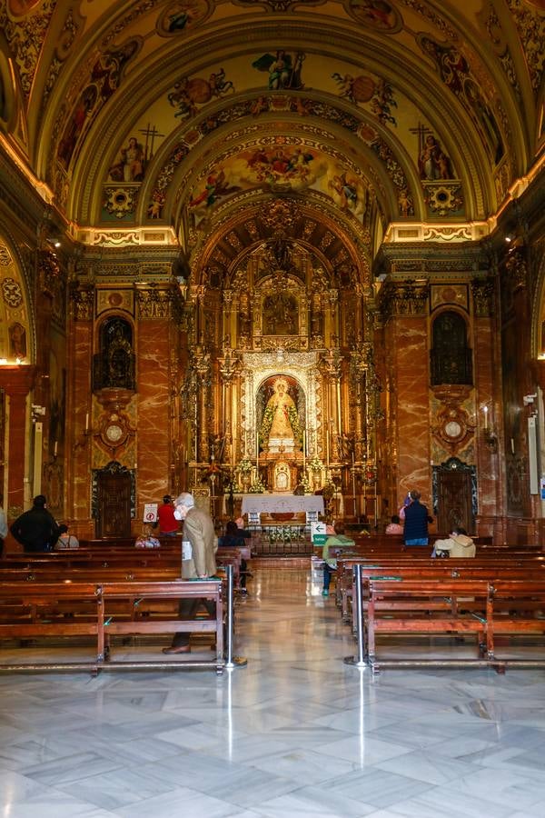 La Basílica de la Macarena abre sus puertas de nuevo