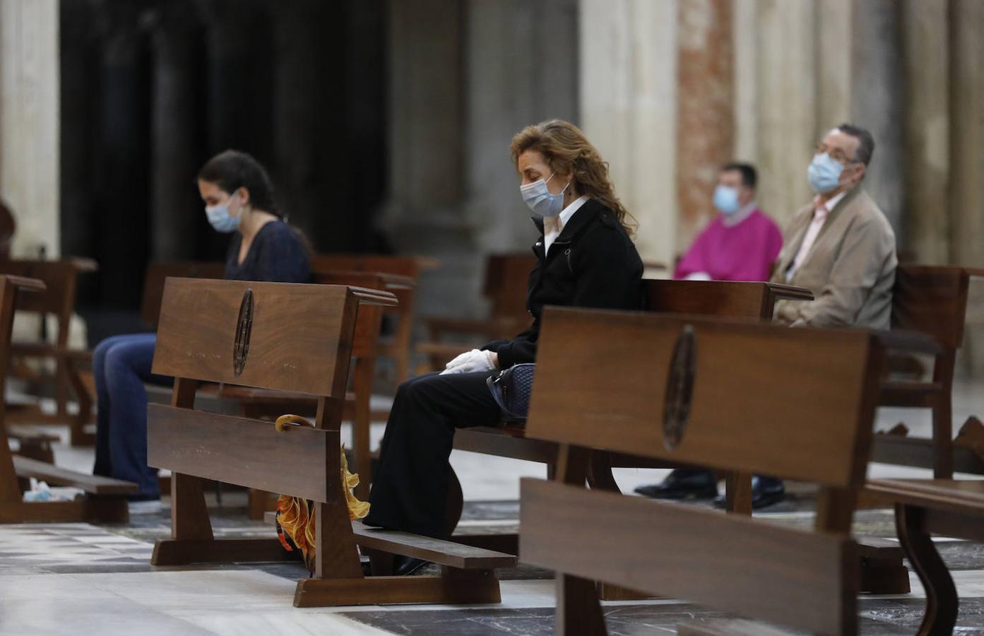 Las misas en Córdoba en la fase 1 de la desescalada, en imágenes