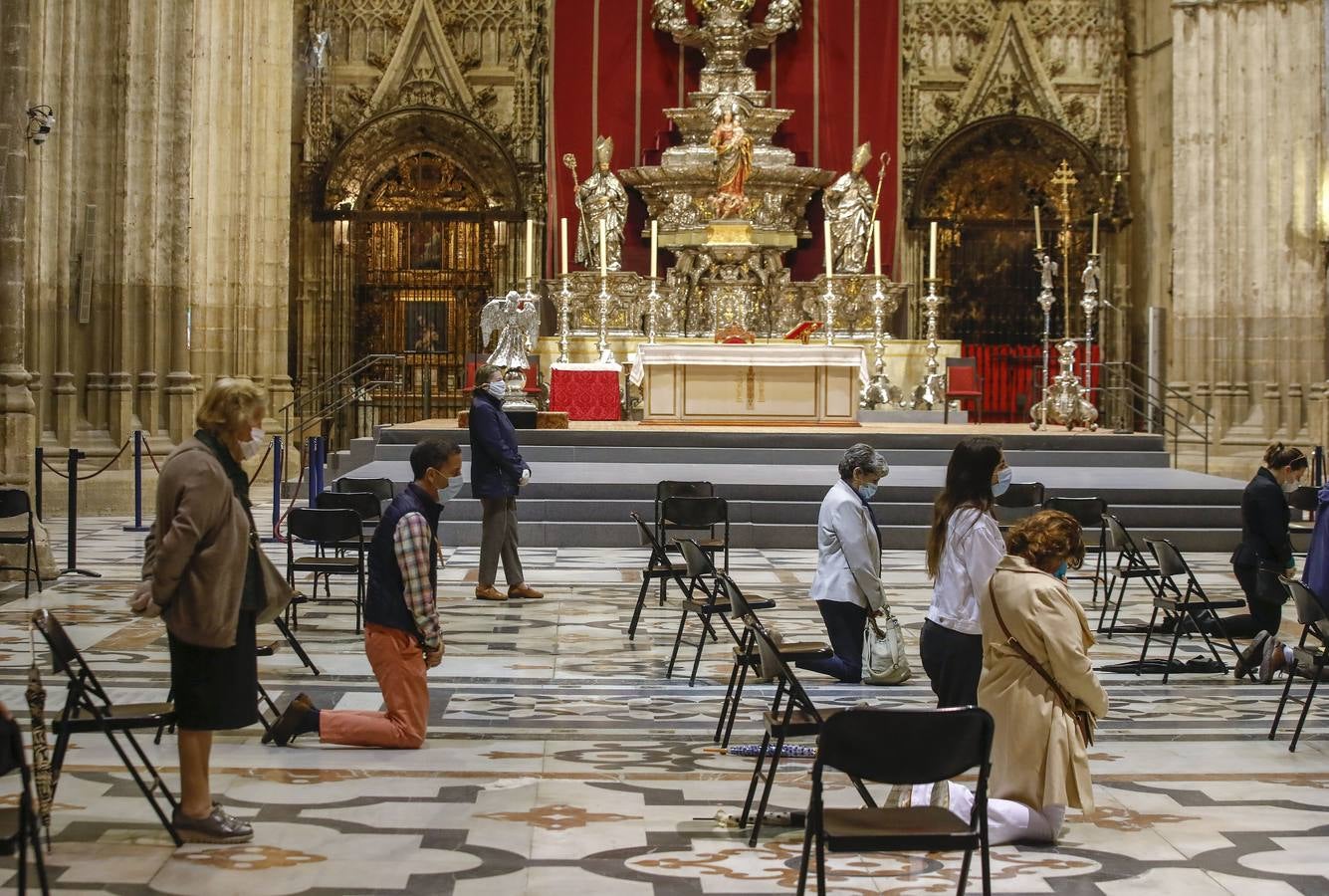 Primeras misas en la Catedral de Sevilla tras entrar en la fase 1 de la «desescalada»