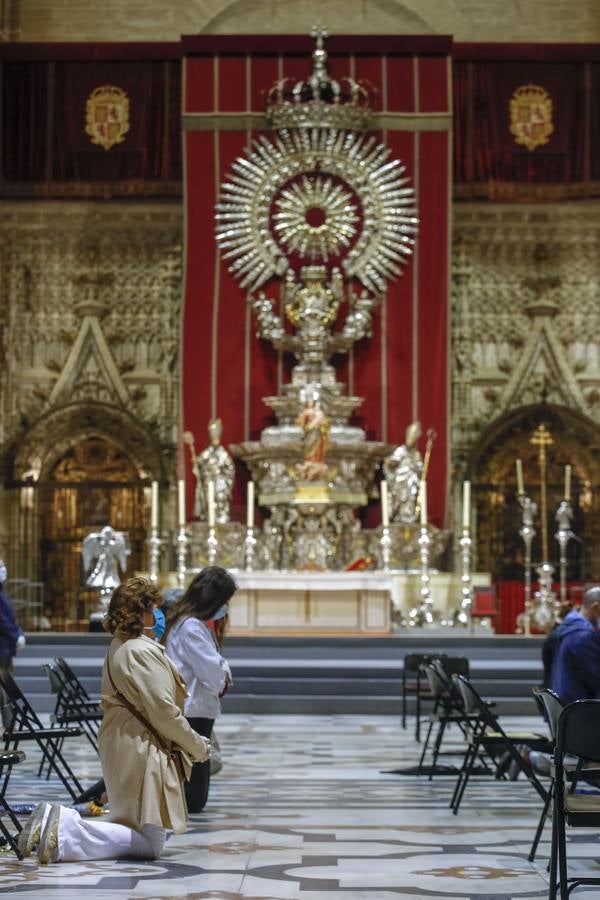 Primeras misas en la Catedral de Sevilla tras entrar en la fase 1 de la «desescalada»