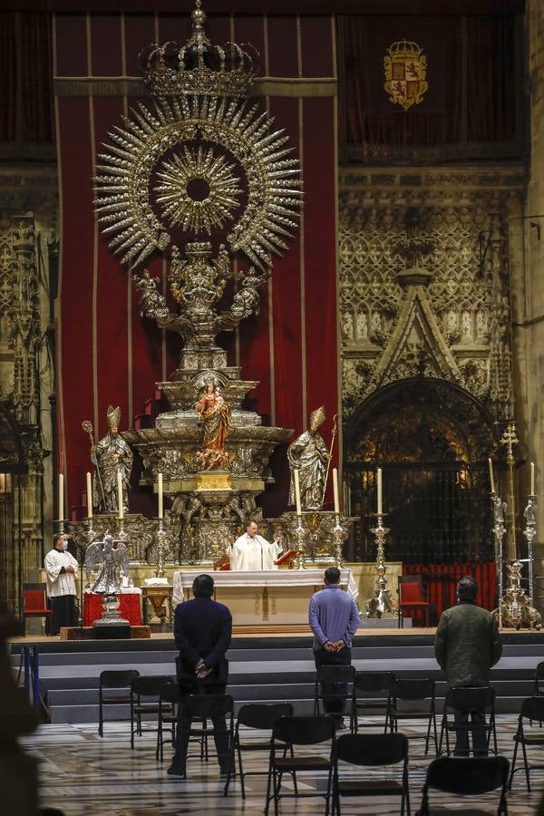 Primeras misas en la Catedral de Sevilla tras entrar en la fase 1 de la «desescalada»