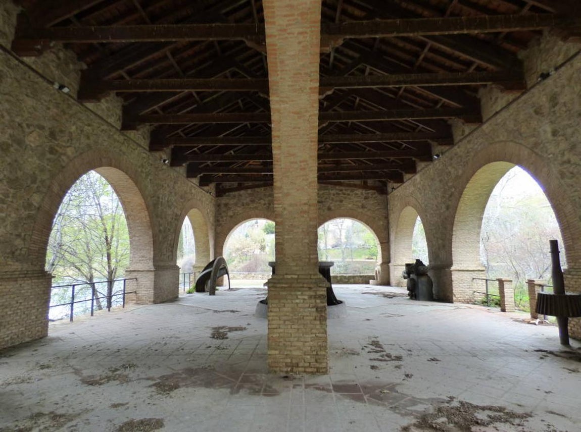 Interior de la central de Saelices en 2015. FOTOGRAFIA. RAFAEL DEL CERRO. 