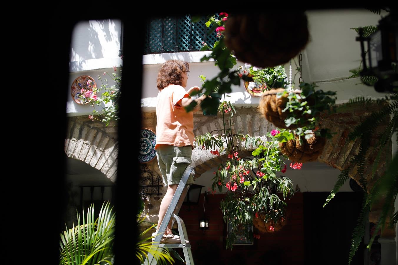 El patio de la calle Céspedes, 10, en imágenes