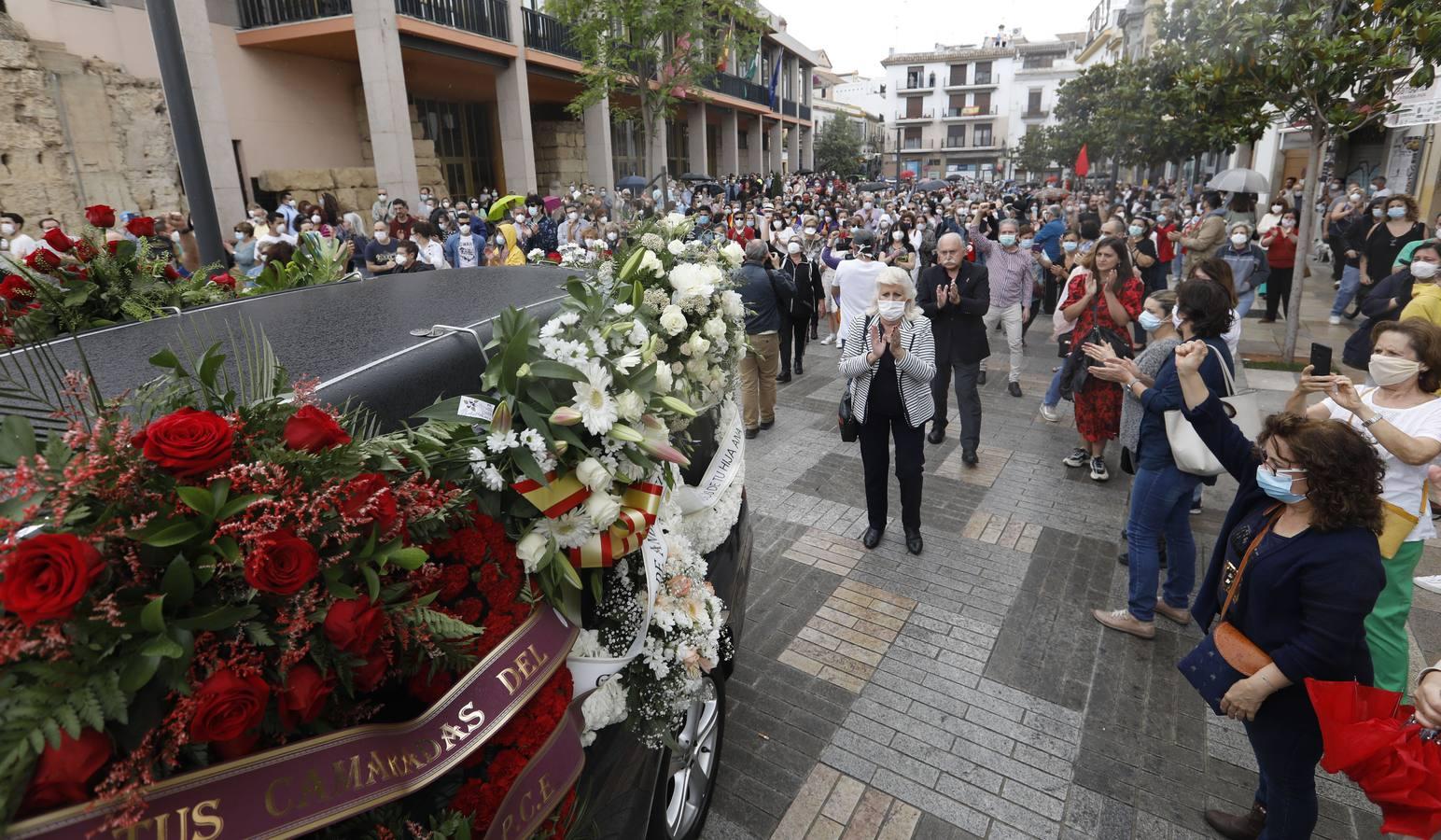 La despedida de la sociedad de Córdoba a Julio Anguita, en imágenes