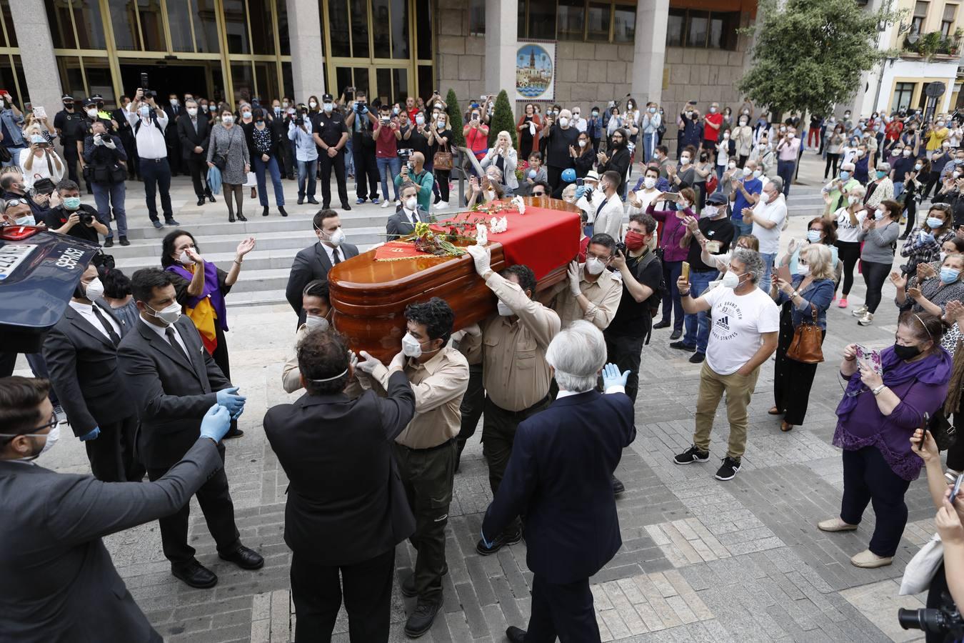 La despedida de la sociedad de Córdoba a Julio Anguita, en imágenes