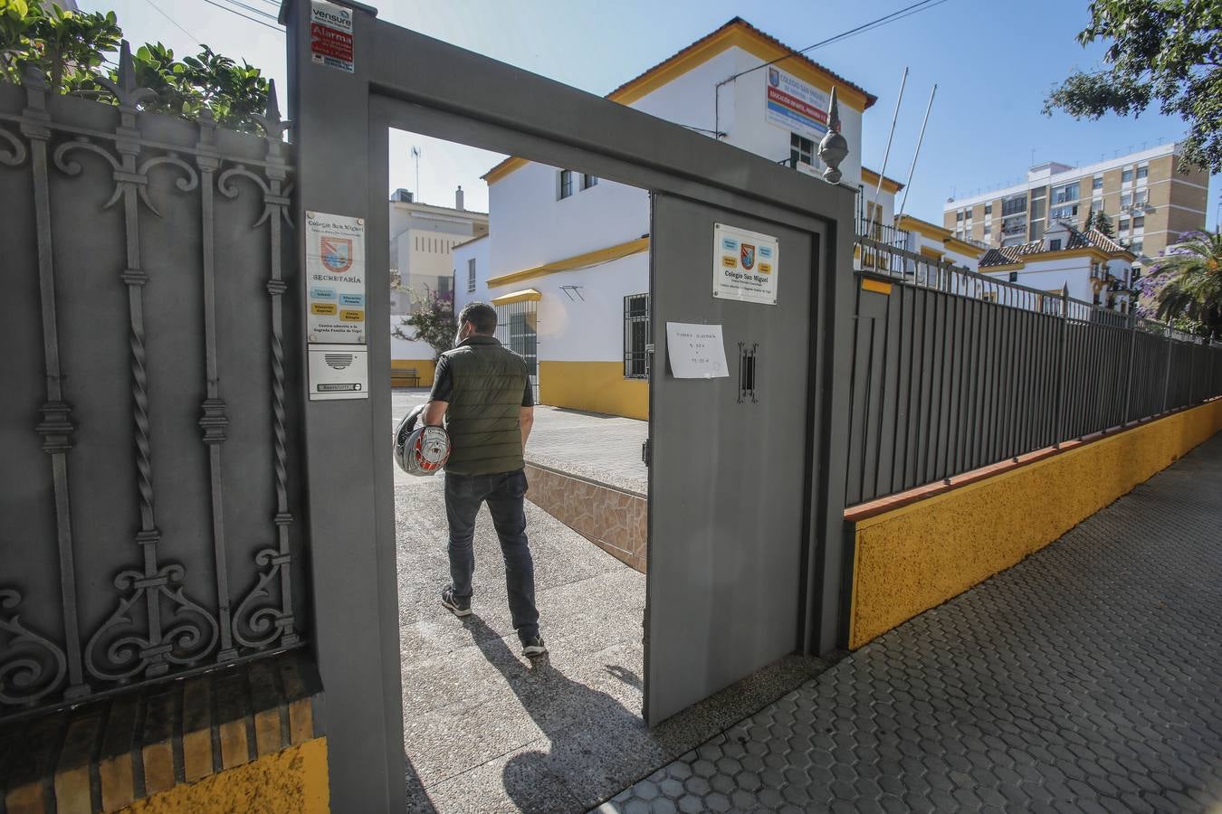 En imágenes, los colegios de Sevilla abren sus puertas para iniciar la escolarización