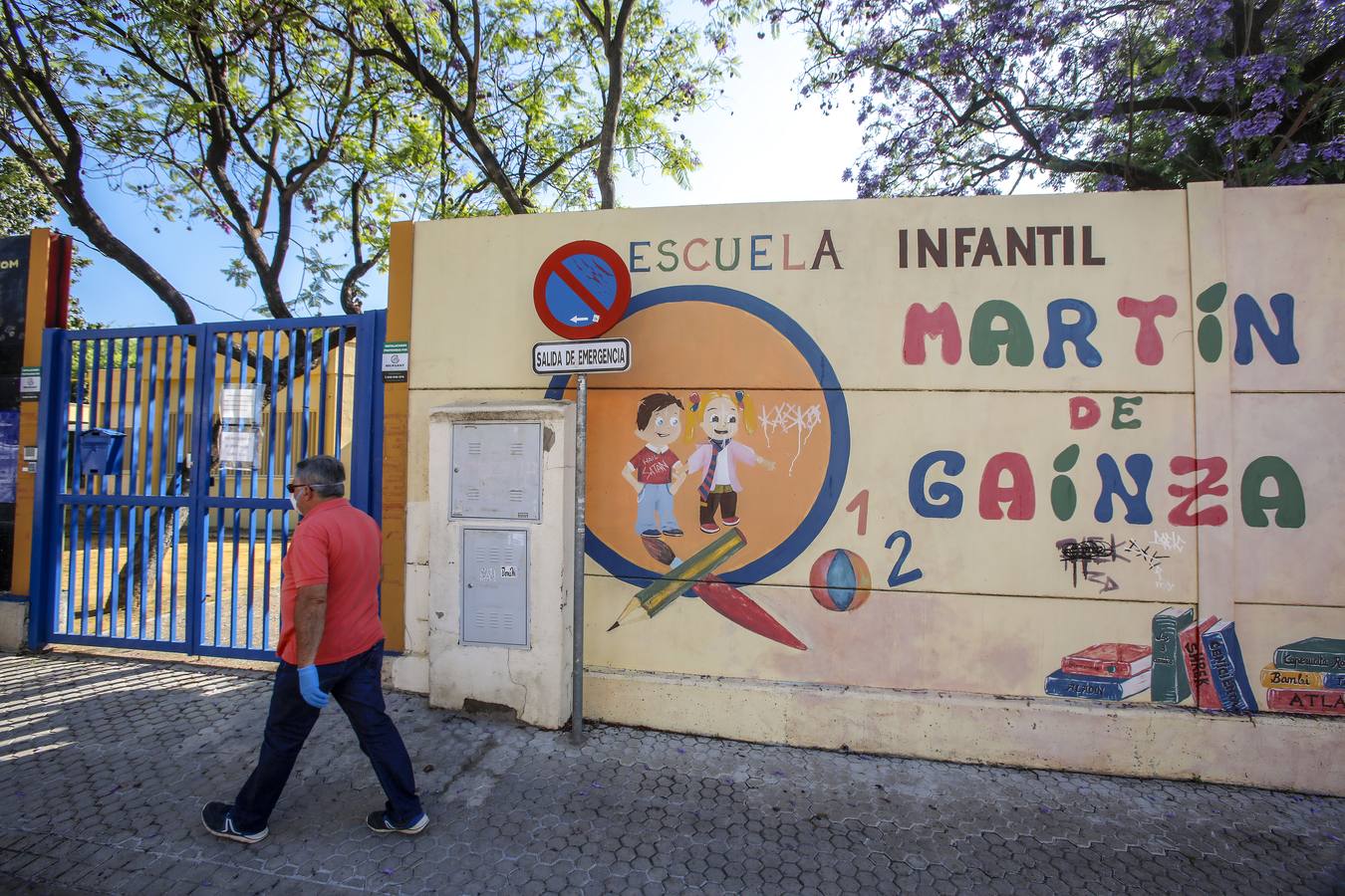 En imágenes, los colegios de Sevilla abren sus puertas para iniciar la escolarización