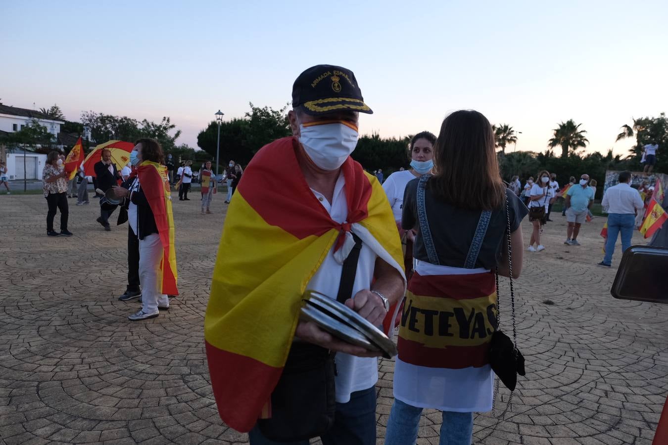 FOTOS: Cacerolada en El Puerto de Santa María contra la gestión de Pedro Sánchez