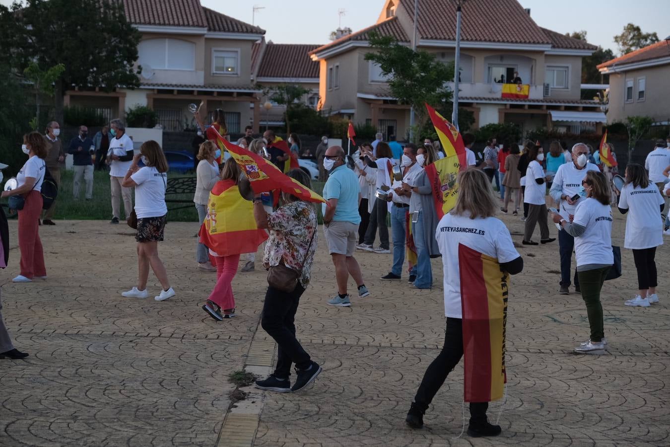 FOTOS: Cacerolada en El Puerto de Santa María contra la gestión de Pedro Sánchez