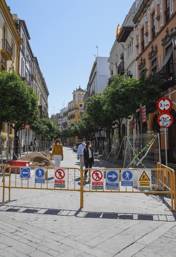 Las obras para la peatonalización de Mateos Gago continúan avanzando en los tres tramos contemplados