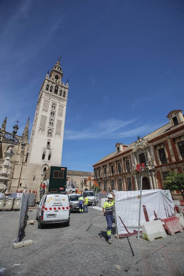 Las obras para la peatonalización de Mateos Gago continúan avanzando en los tres tramos contemplados