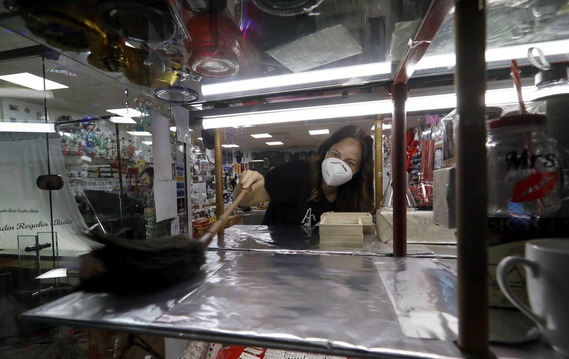 En imágenes, el centro comercial El Arcángel de Córdoba prepara su reapertura