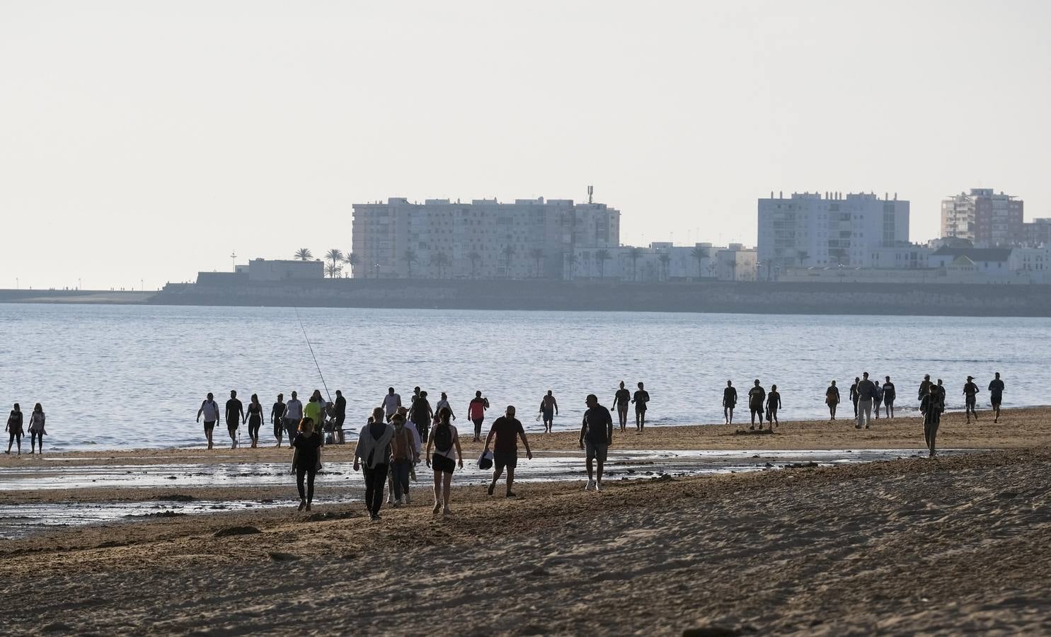 FOTOS: Cuenta atrás para disfrutar un poco más de las playas de Cádiz