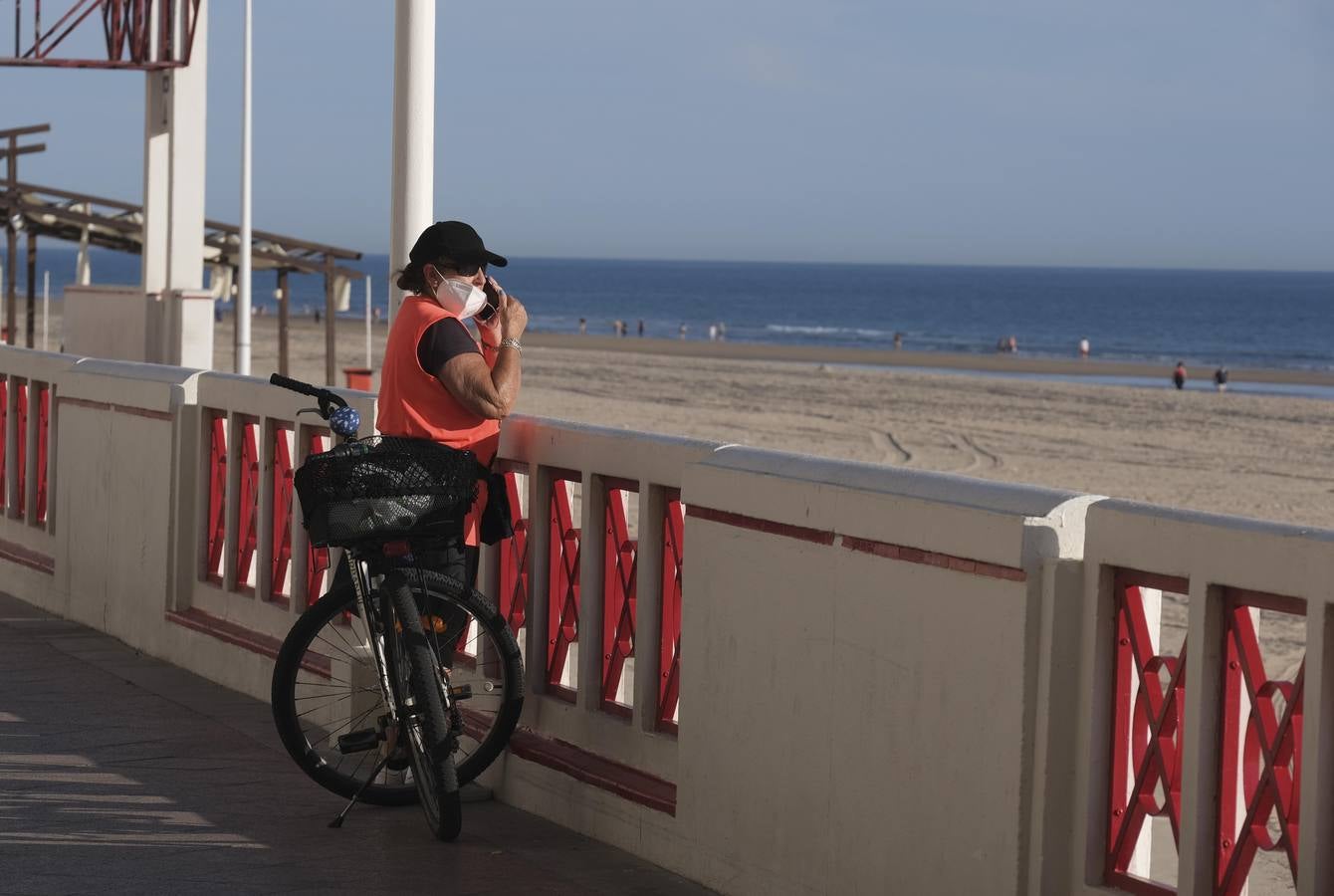 FOTOS: Cuenta atrás para disfrutar un poco más de las playas de Cádiz