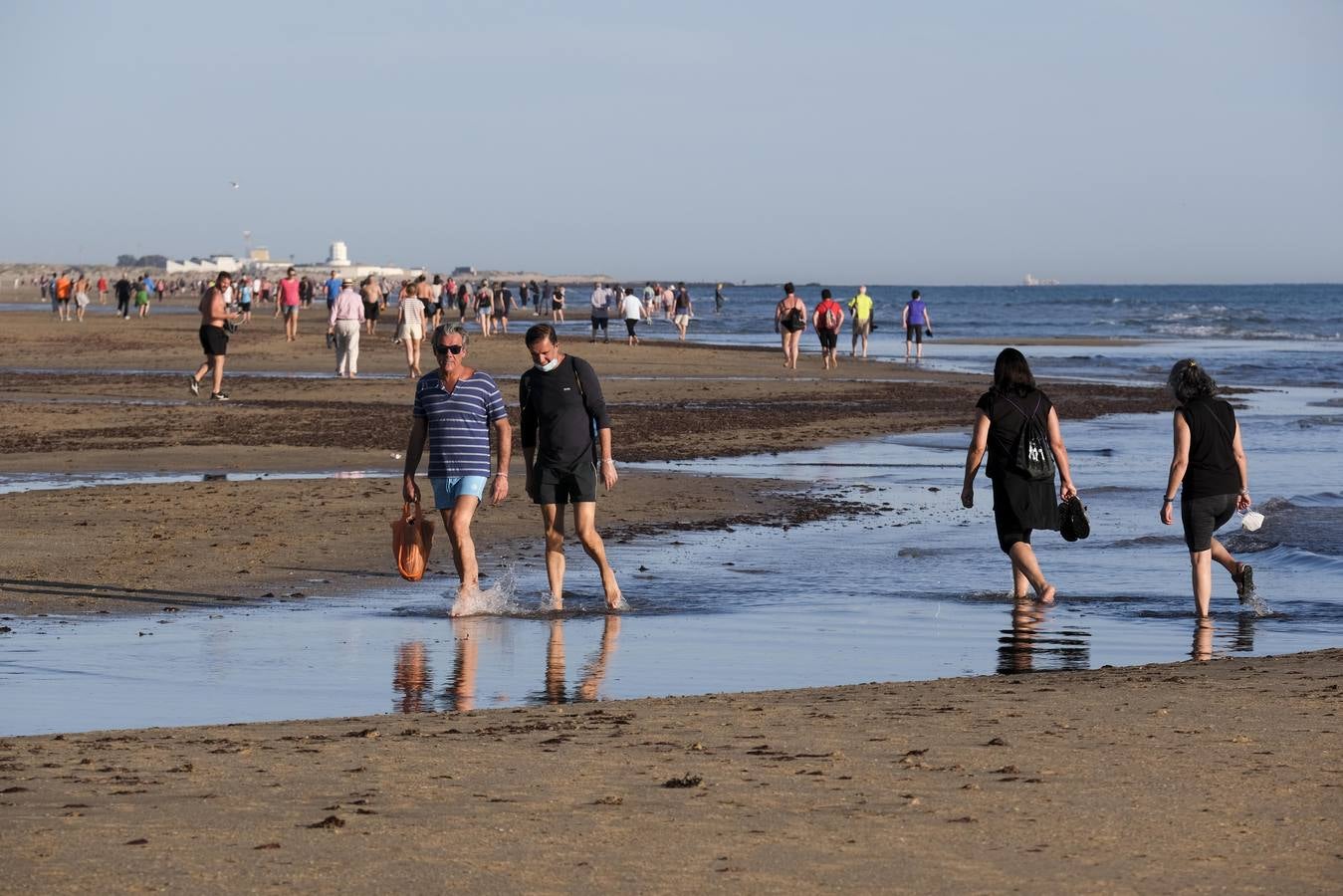 FOTOS: Cuenta atrás para disfrutar un poco más de las playas de Cádiz