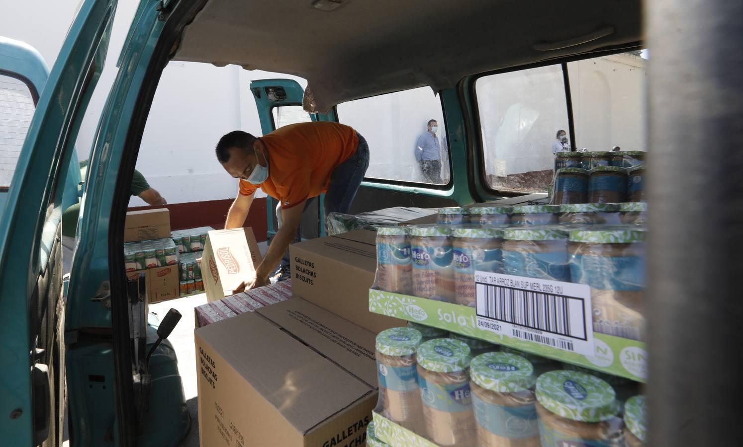 La donación de siete toneladas al Banco de Alimentos de Córdoba, en imágenes