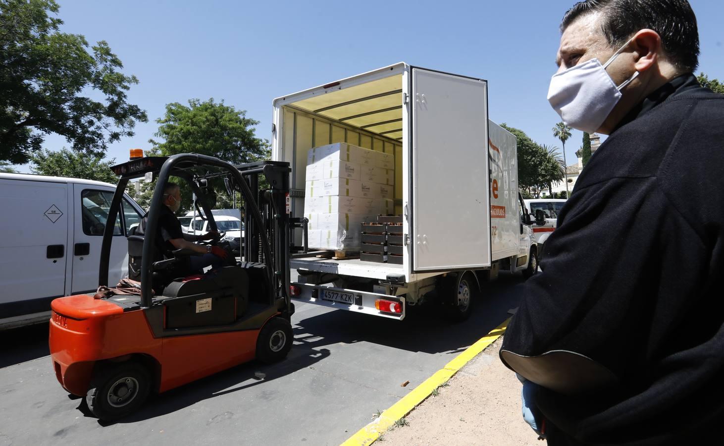 La donación de siete toneladas al Banco de Alimentos de Córdoba, en imágenes