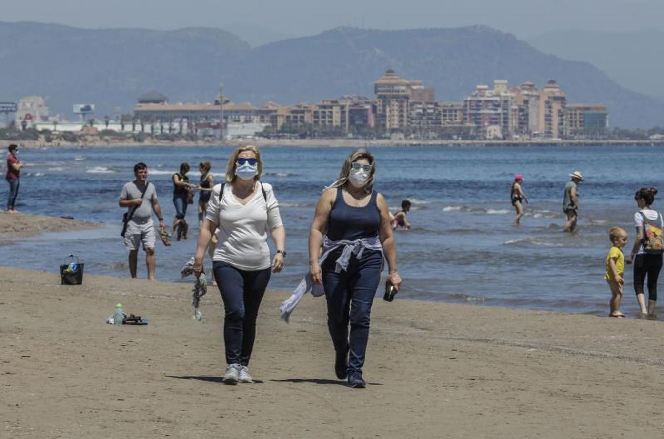 Imagen tomada este miércoles 20 en la playa del Cabanyal de Valencia. 