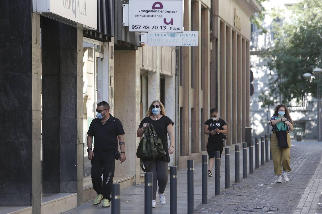 El primer día de mascarillas obligatorias en Córdoba, en imágenes