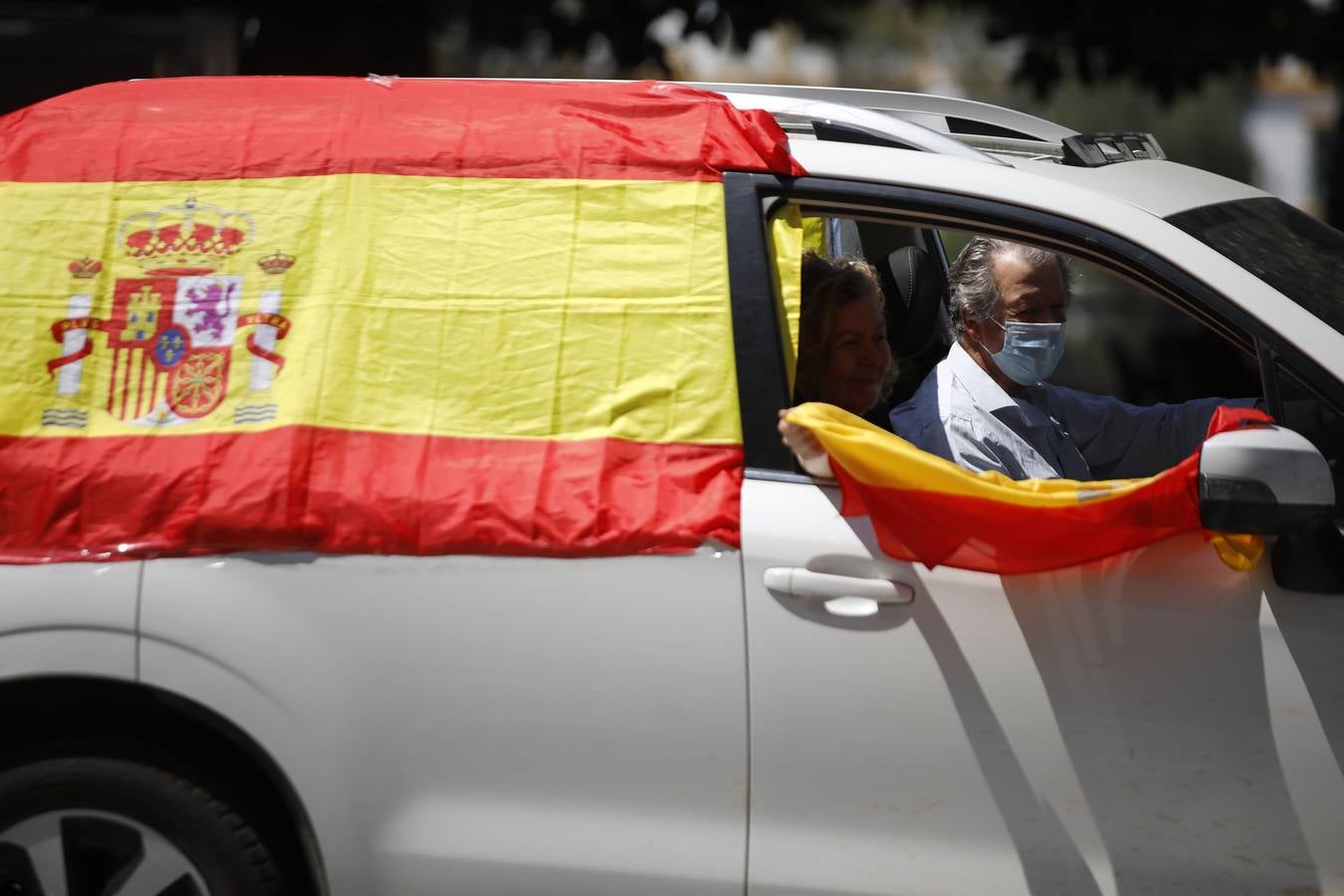 Éxito de la caravana de protesta convocada por Vox en Sevilla