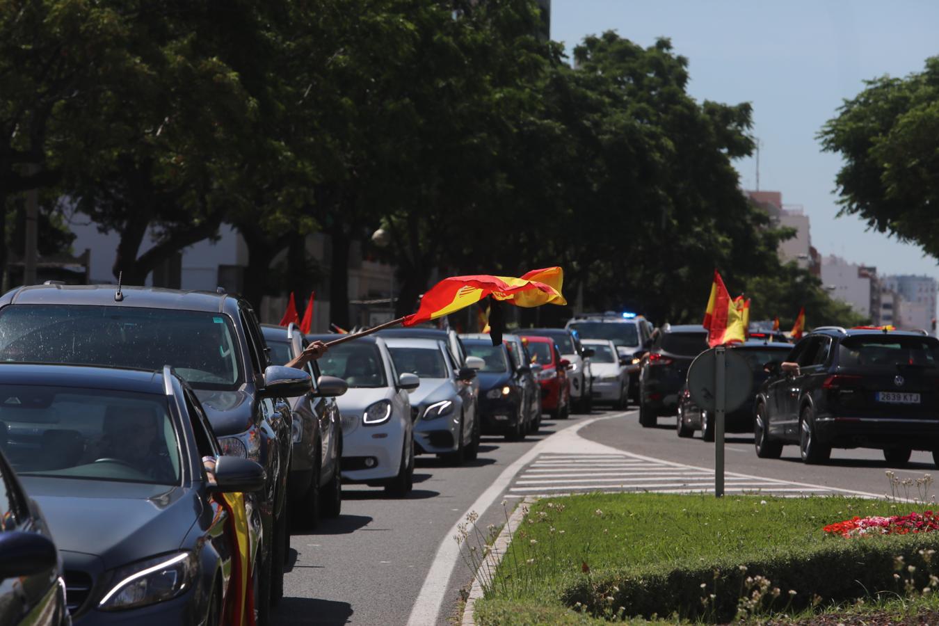 FOTOS: La caravana de Vox en Cádiz pide la dimisión de Sánchez