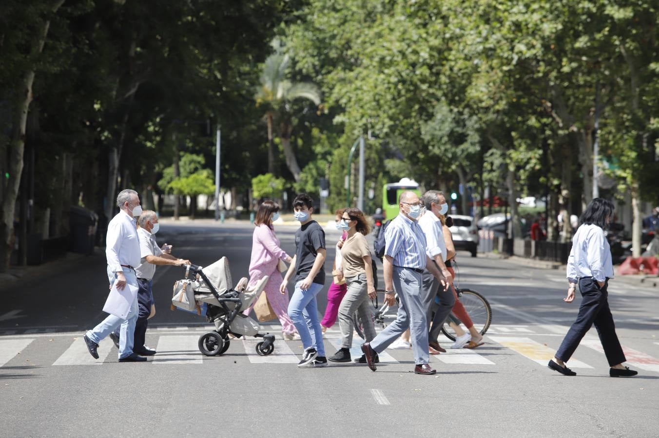 El ambiente en la calle el primer día de la fase 2 en Córdoba, en imágenes