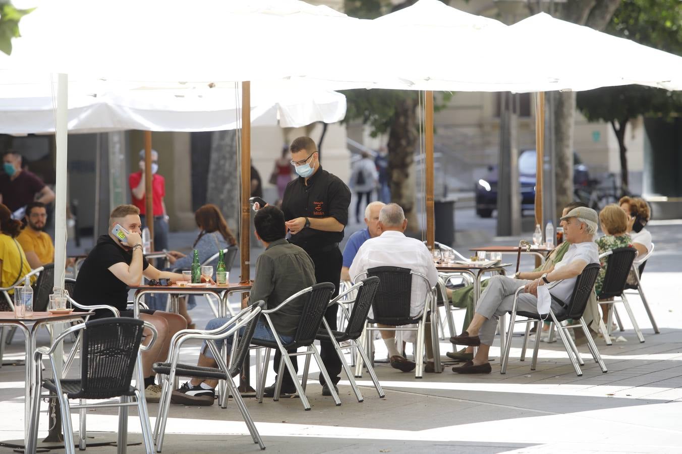 El ambiente en la calle el primer día de la fase 2 en Córdoba, en imágenes