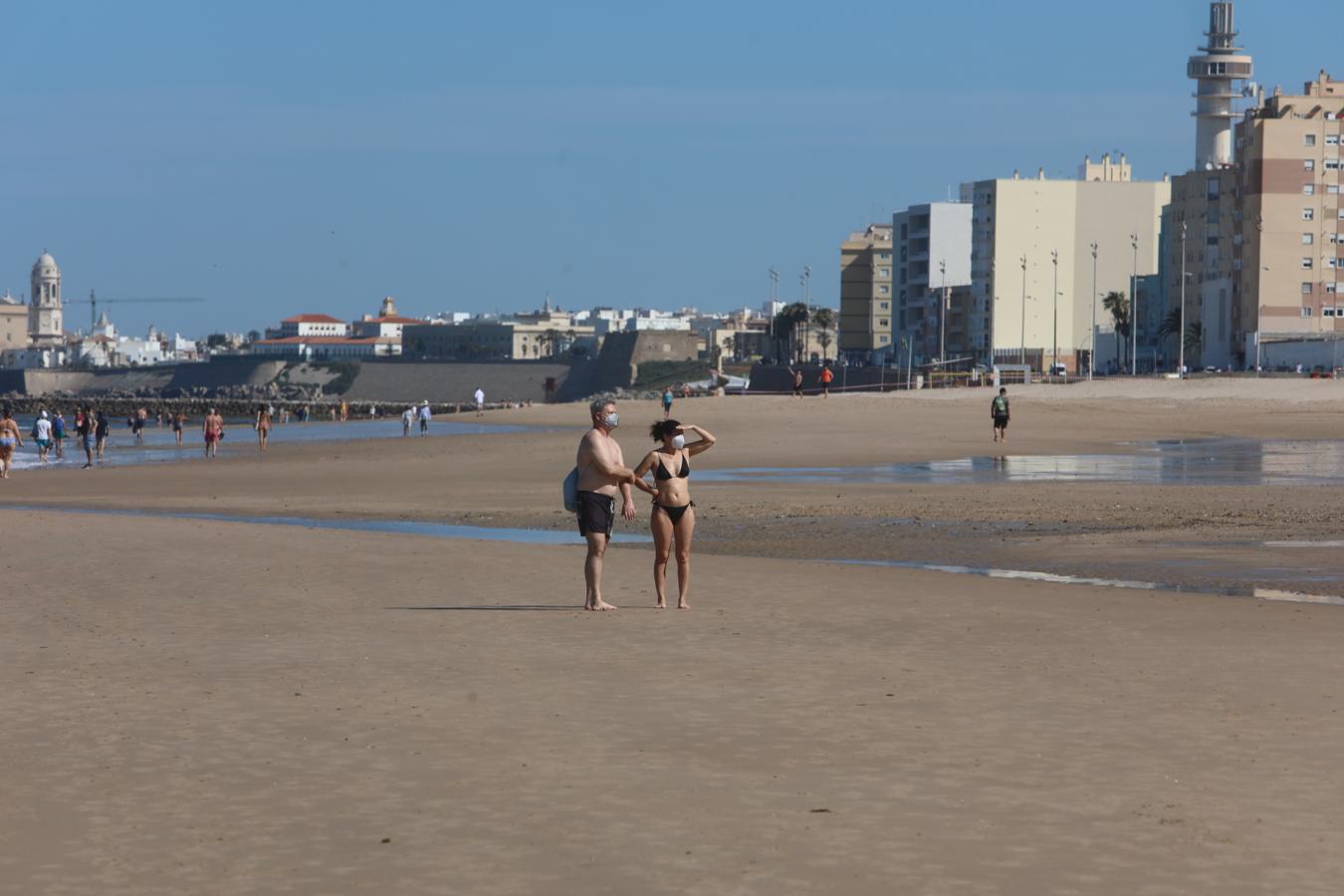 FOTOS: Así vive Cádiz el primer día en la fase 2