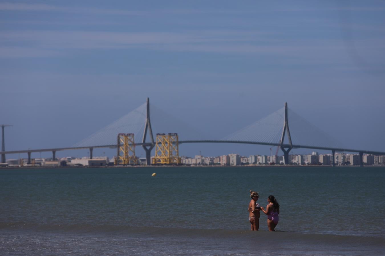 FOTOS: Así vive Cádiz el primer día en la fase 2