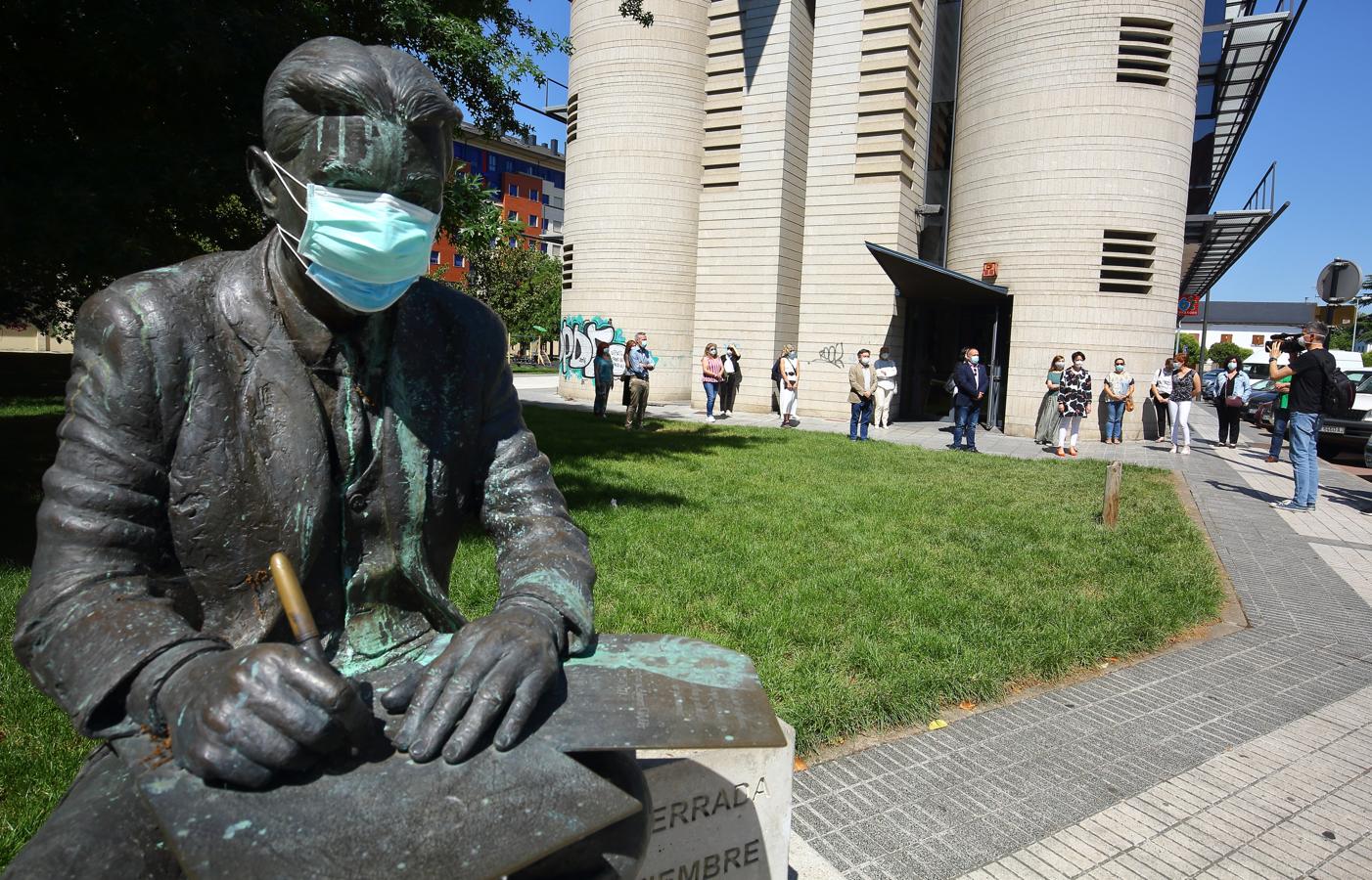 Las imágenes de los homenajes a las víctimas del Covid-19 en Castilla y León