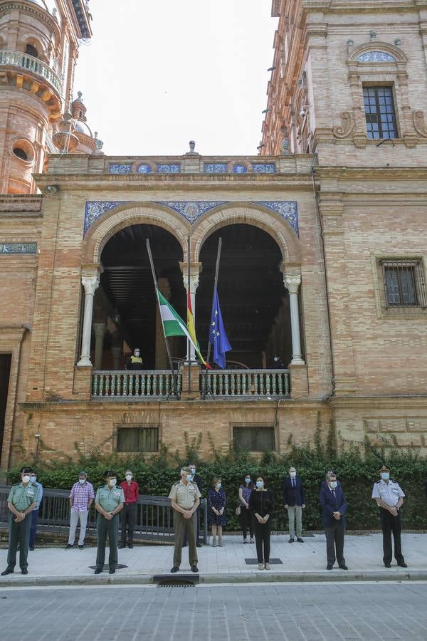 Minuto de silencio por las víctimas del Covid-19 en las instituciones andaluzas