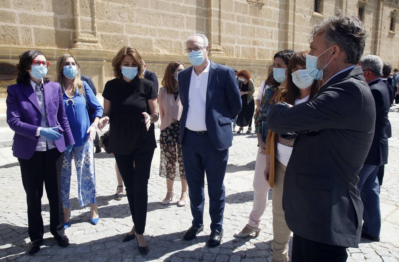 Minuto de silencio por las víctimas del Covid-19 en las instituciones andaluzas